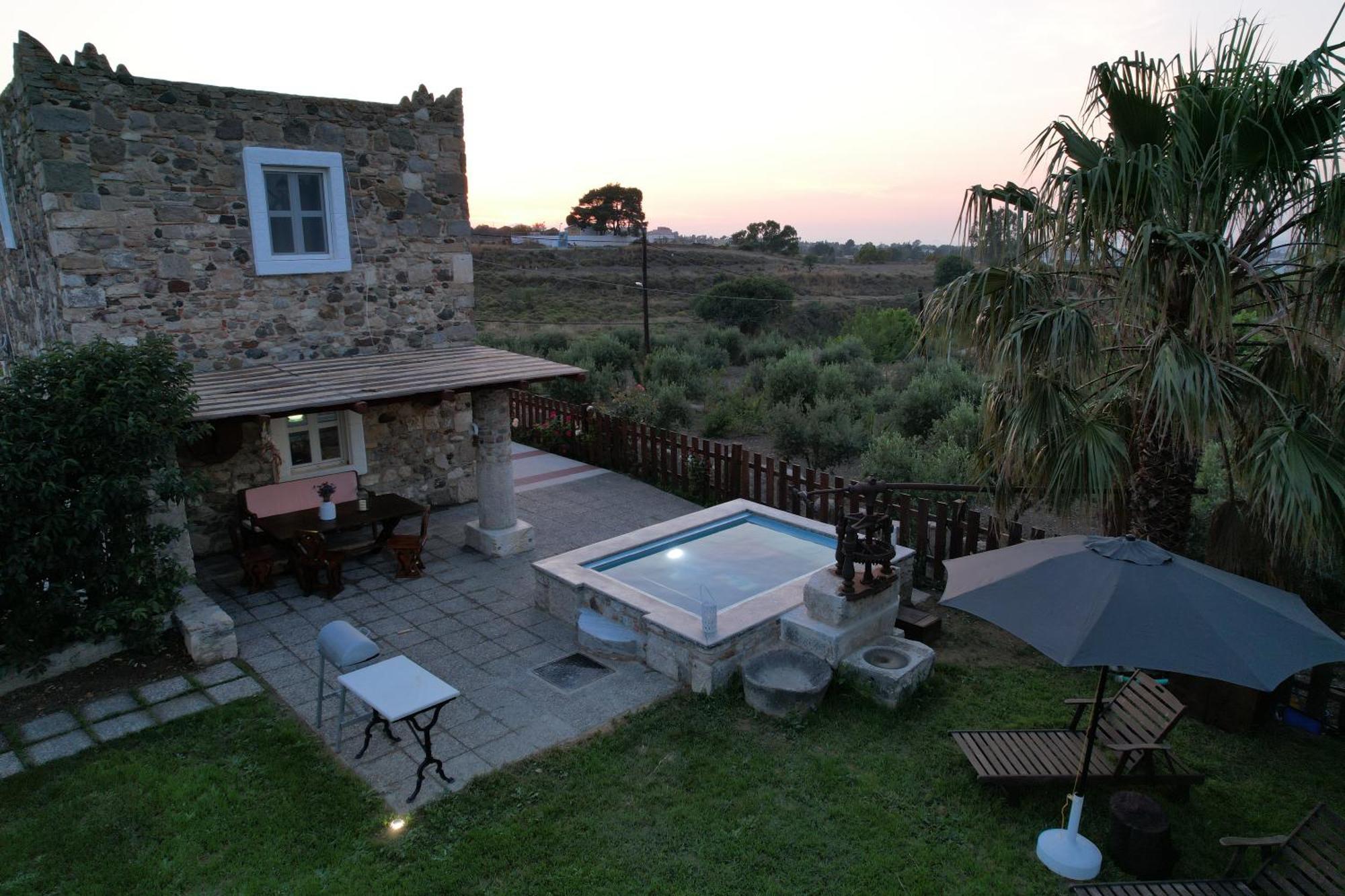 Traditional Kos Villa With Swimming Pool, Lawn Yard And Bbq Экстерьер фото